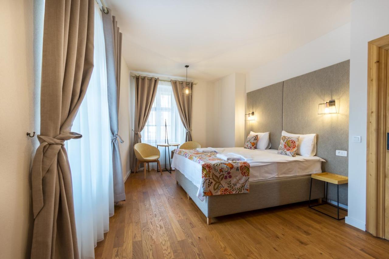 Rossmarkt Haus براشوف المظهر الخارجي الصورة