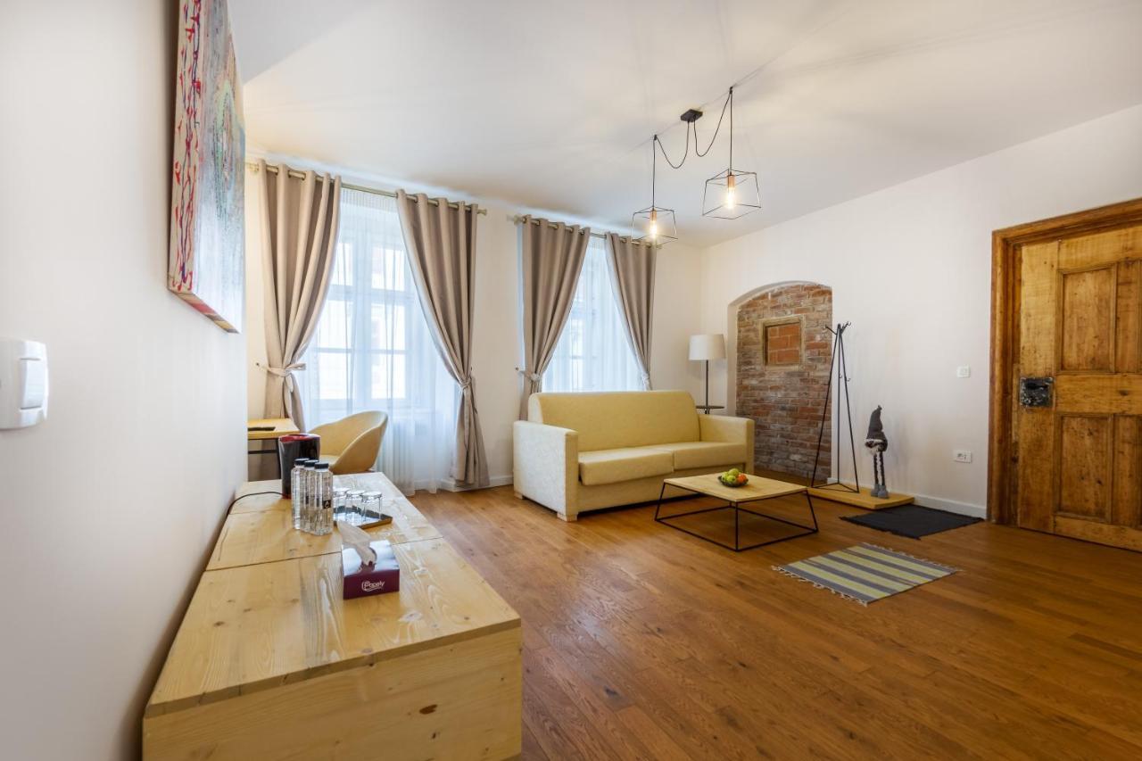 Rossmarkt Haus براشوف المظهر الخارجي الصورة